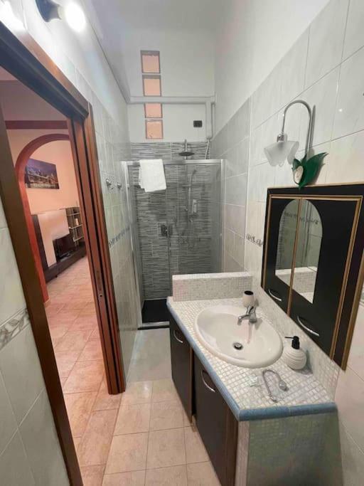 Casa Vacanze Sma93 Appartement Monza Buitenkant foto