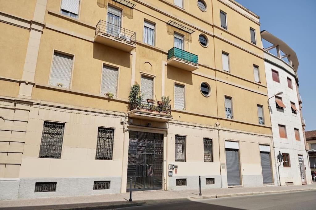 Casa Vacanze Sma93 Appartement Monza Buitenkant foto