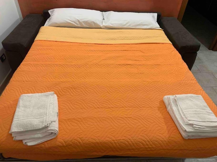 Casa Vacanze Sma93 Appartement Monza Buitenkant foto